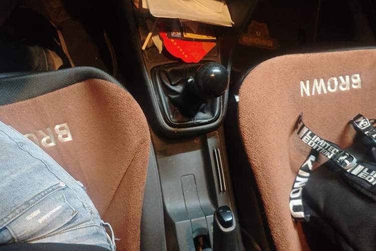 Used Volkswagen Santana 2015 1.6L Manual Fashion Edition Gear Lever