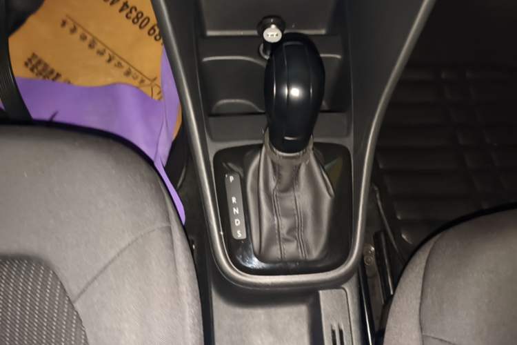 Used Volkswagen Santana 2015 Haval H6 1.6L Automatic Luxury Model Gear Lever