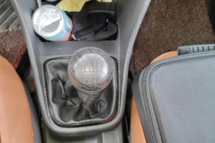 Used Volkswagen Santana 2015 1.6L Manual Fashion Edition Gear Lever