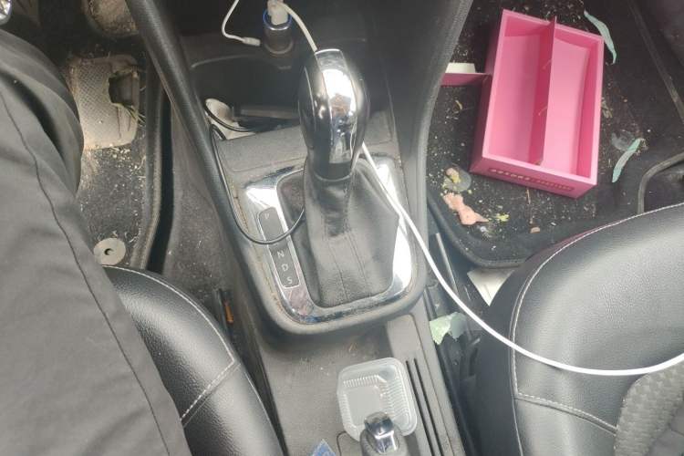 Used Volkswagen Santana 2015 Haval H6 1.6L Automatic Comfort Model Gear Lever