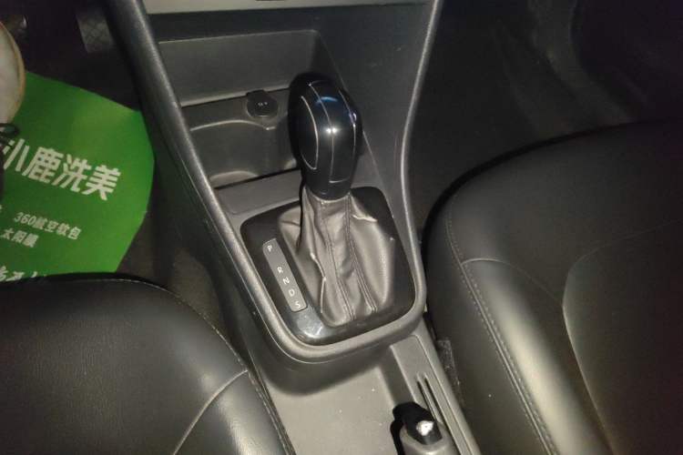 Used Volkswagen Santana 2015 1.6L Automatic Fashion Edition Gear Lever