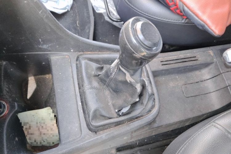 Used Volkswagen Santana 2015 1.4L Manual Comfort Edition Gear Lever
