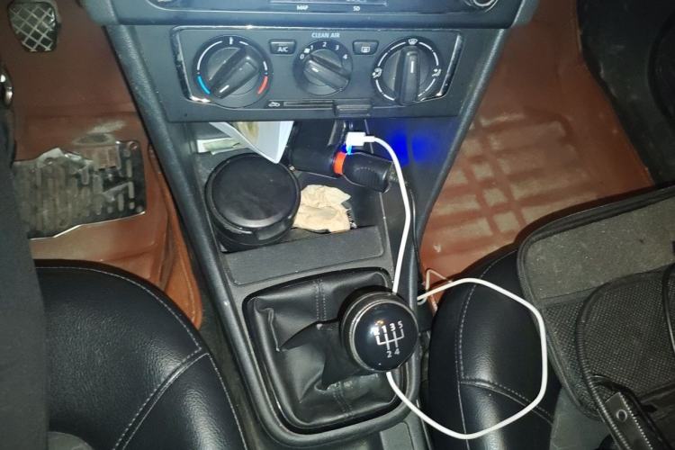Used Volkswagen Santana 2015 1.6L Manual Comfort Edition Gear Lever