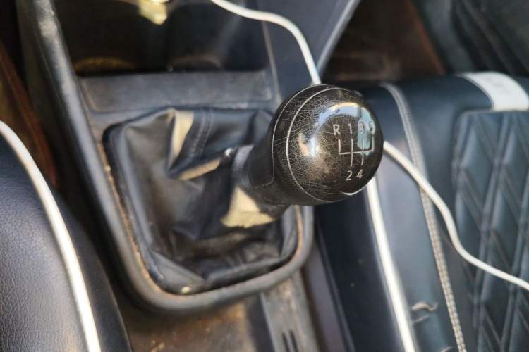 Used Volkswagen Santana 2015 1.4L Manual Fashion Edition Gear Lever