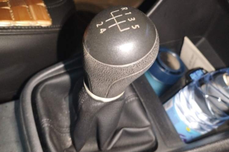 Used Volkswagen Santana 2015 1.4L Manual Fashion Edition Gear Lever