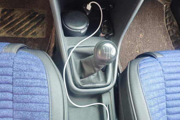 Used Volkswagen Santana 2015 1.6L Manual Fashion Edition Gear Lever