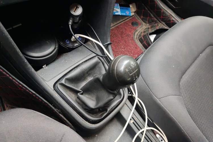 Used Volkswagen Santana 2015 1.6L Manual Fashion Edition Gear Lever