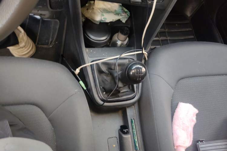 Used Volkswagen Santana 2015 1.6L Manual Fashion Edition Gear Lever