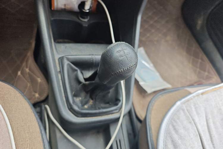 Used Volkswagen Santana 2015 1.6L Manual Fashion Edition Gear Lever
