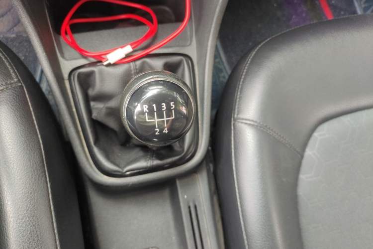 Used Volkswagen Santana 2015 1.6L Manual Comfort Edition Gear Lever