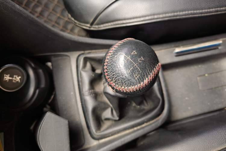 Used Volkswagen Santana 2015 1.6L Manual Fashion Edition Gear Lever
