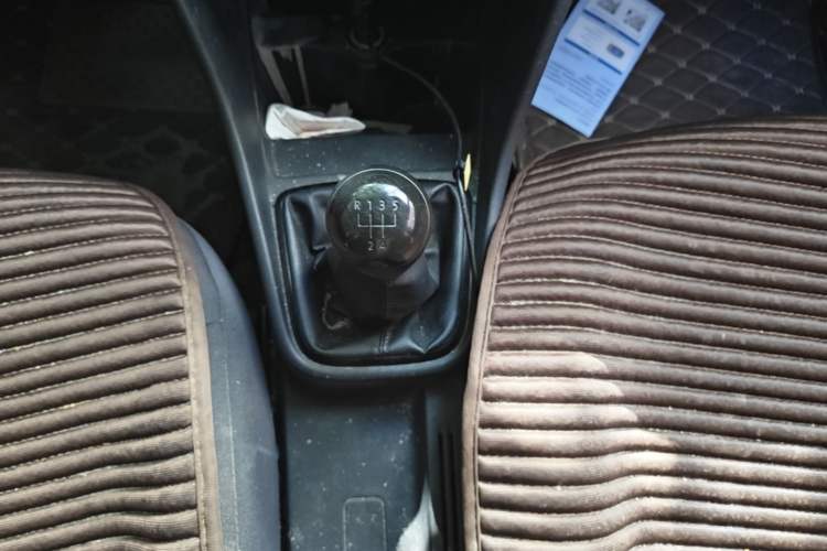 Used Volkswagen Santana 2015 1.4L Manual Fashion Edition Gear Lever