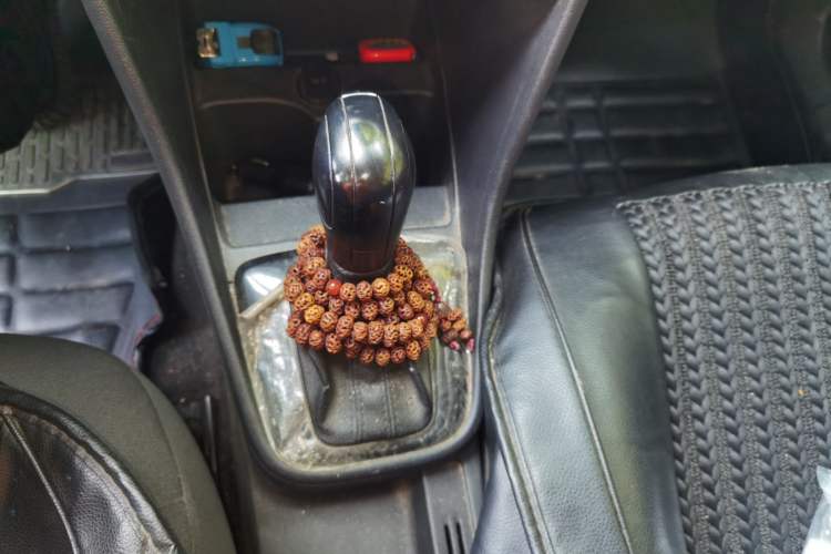 Used Volkswagen Santana 2015 1.6L Automatic Fashion Edition Gear Lever