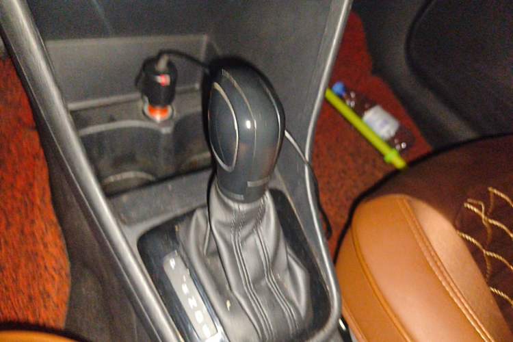 Used Volkswagen Santana 2015 Haval H6 1.6L Automatic Luxury Model Gear Lever