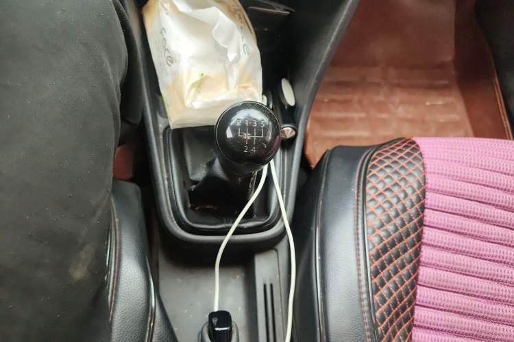 Used Volkswagen Santana 2015 1.6L Manual Fashion Edition Gear Lever