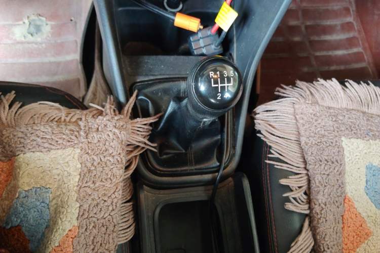Used Volkswagen Santana 2015 1.4L Manual Fashion Edition Gear Lever