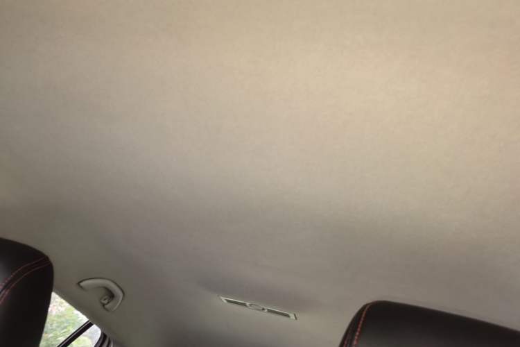 Used Volkswagen Santana 2015 Haval H6 1.6L Automatic Luxury Model Headliner