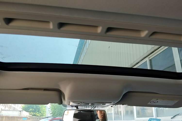 Used Volkswagen Santana 2015 1.6L Manual Comfort Edition Headliner