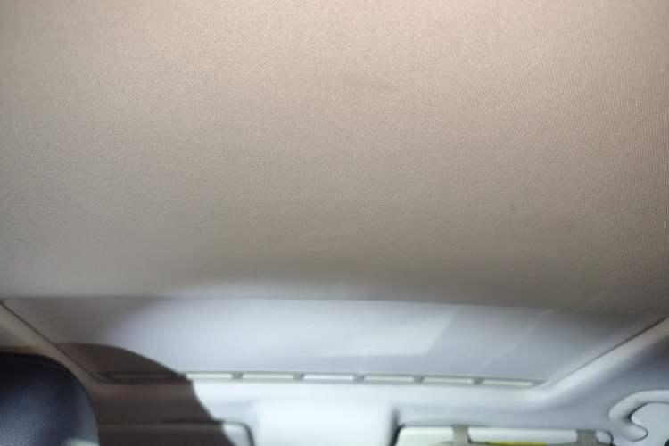 Used Volkswagen Santana 2015 1.6L Manual Comfort Edition Headliner