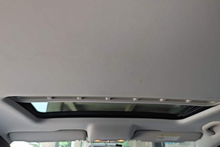 Used Volkswagen Santana 2015 1.6L Automatic Comfort Edition Headliner