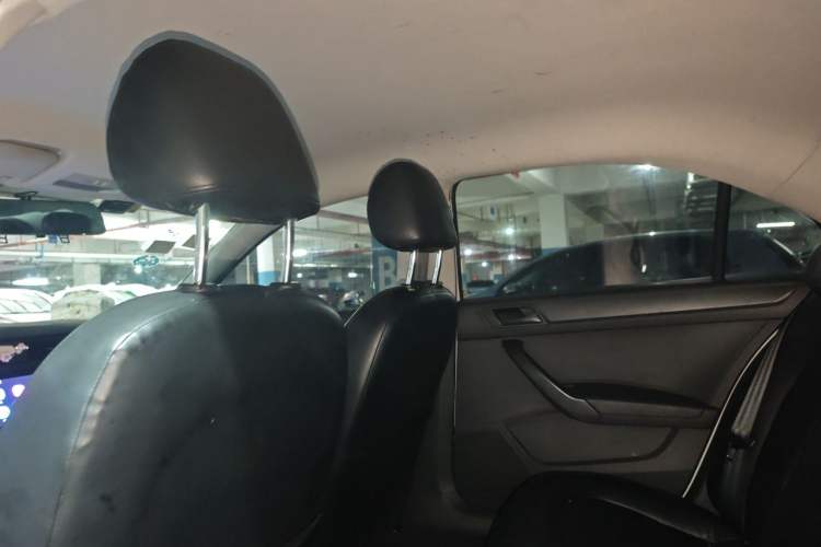 Used Volkswagen Santana 2015 1.6L Automatic Fashion Edition Headliner
