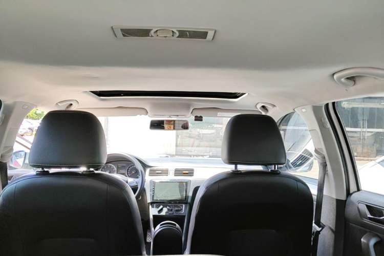 Used Volkswagen Santana 2015 Haval H6 1.6L Automatic Comfort Model Headliner