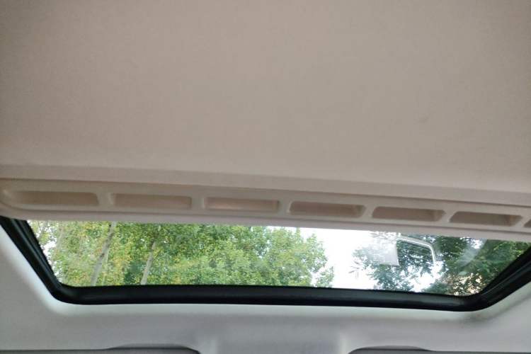 Used Volkswagen Santana 2015 1.6L Automatic Comfort Edition Headliner