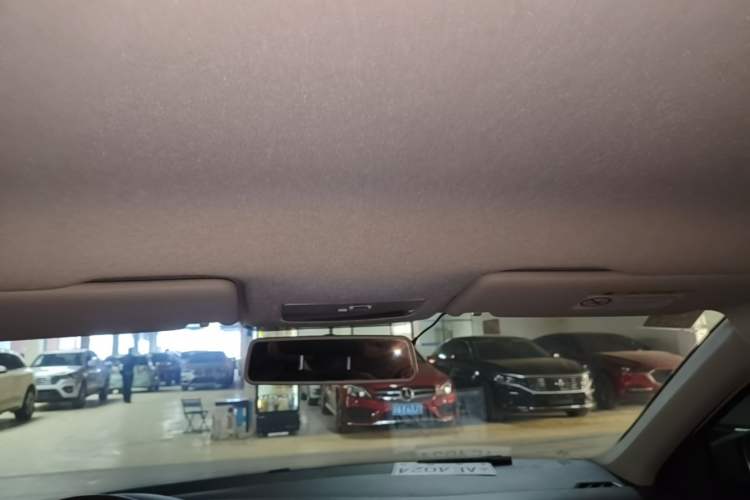 Used Volkswagen Santana 2015 Haval H6 1.6L Automatic Luxury Model Headliner