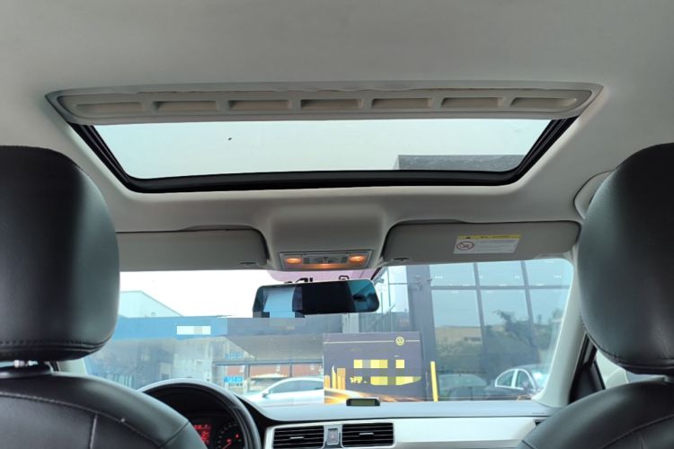 Used Volkswagen Santana 2015 1.6L Automatic Comfort Edition Headliner