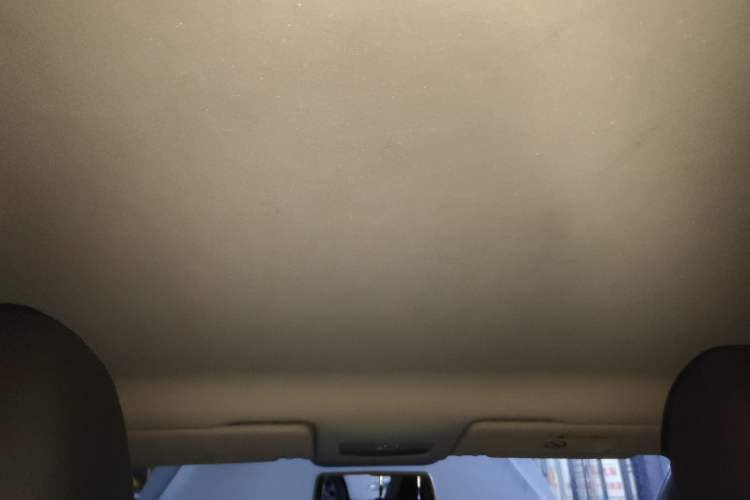 Used Volkswagen Santana 2015 1.6L Automatic Fashion Edition Headliner