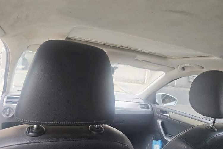 Used Volkswagen Santana 2015 1.6L Automatic Comfort Edition Headliner