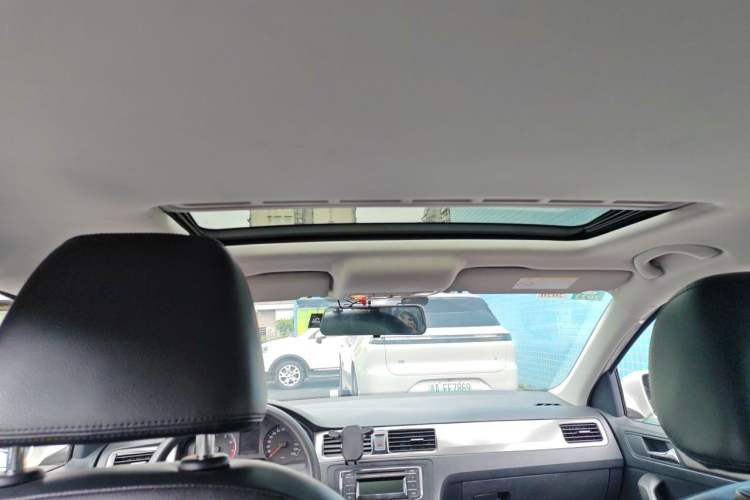 Used Volkswagen Santana 2015 1.6L Automatic Comfort Edition Headliner