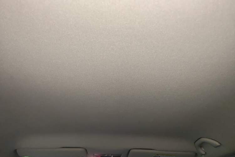 Used Volkswagen Santana 2015 Haval H6 1.6L Automatic Luxury Model Headliner