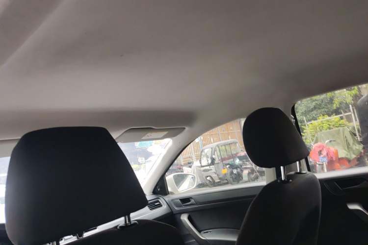 Used Volkswagen Santana 2015 1.6L Manual Fashion Edition Headliner