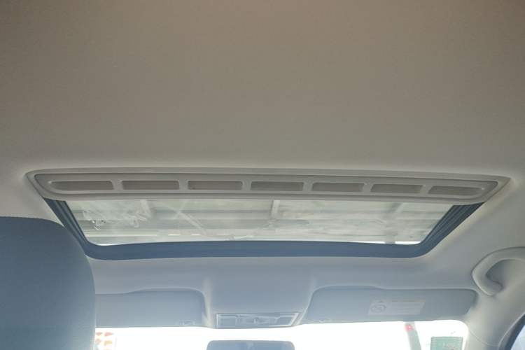 Used Volkswagen Santana 2015 1.6L Manual Comfort Edition Headliner