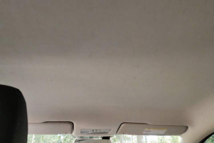 Used Volkswagen Santana 2015 1.6L Manual Fashion Edition Headliner