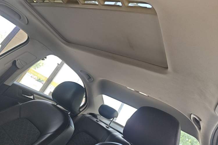 Used Volkswagen Santana 2015 1.6L Automatic Comfort Edition Headliner