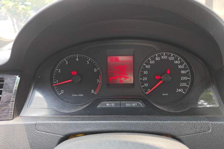 Used Volkswagen Santana 2015 1.6L Manual Fashion Edition Instrument Cluster