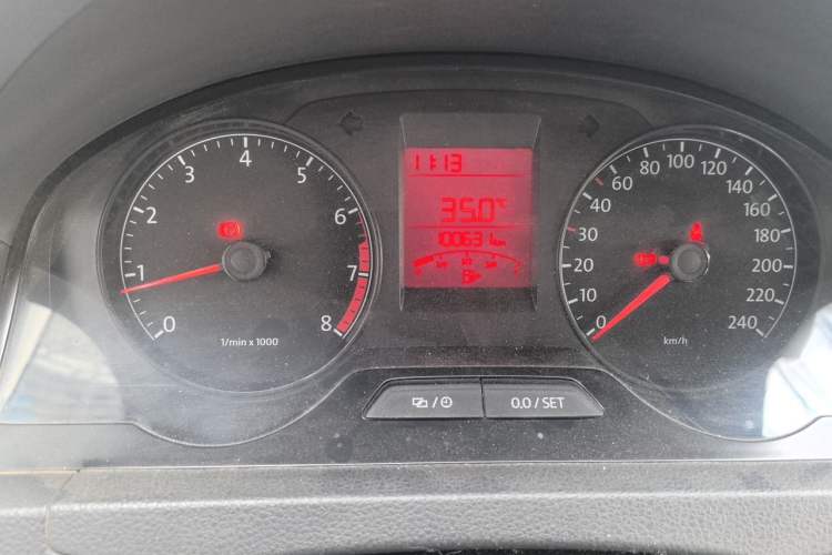 Used Volkswagen Santana 2015 1.6L Manual Fashion Edition Instrument Cluster