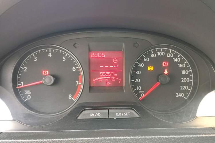 Used Volkswagen Santana 2015 1.6L Manual Comfort Edition Instrument Cluster