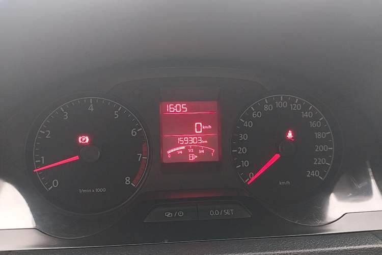 Used Volkswagen Santana 2015 1.6L Manual Comfort Edition Instrument Cluster