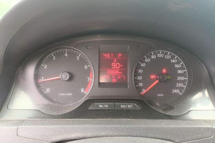 Used Volkswagen Santana 2015 1.6L Automatic Comfort Edition Instrument Cluster