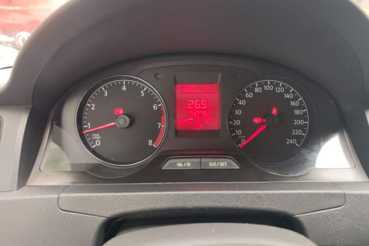 Used Volkswagen Santana 2015 1.6L Automatic Fashion Edition Instrument Cluster