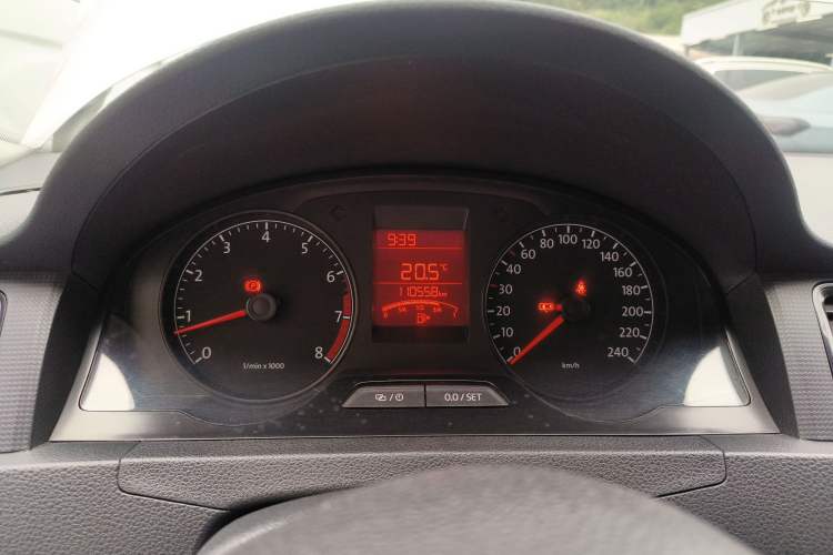 Used Volkswagen Santana 2015 1.4L Manual Fashion Edition Instrument Cluster