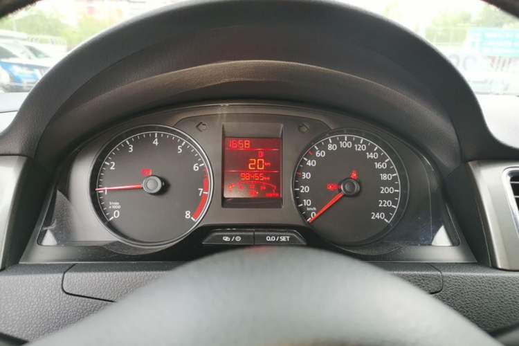 Used Volkswagen Santana 2015 1.6L Manual Comfort Edition Instrument Cluster