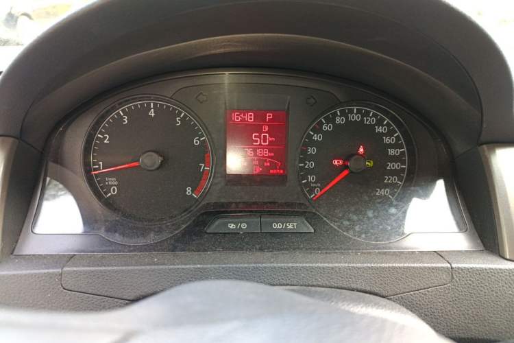 Used Volkswagen Santana 2015 1.6L Automatic Comfort Edition Instrument Cluster