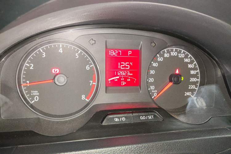 Used Volkswagen Santana 2015 1.6L Automatic Fashion Edition Instrument Cluster