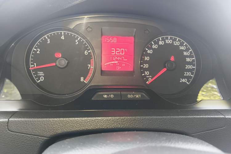 Used Volkswagen Santana 2015 HaoNa 1.6L Manual Fashion Edition Instrument Cluster