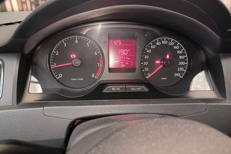 Used Volkswagen Santana 2015 1.4L Manual Fashion Edition Instrument Cluster