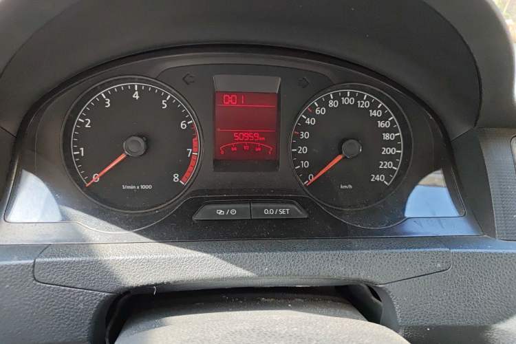 Used Volkswagen Santana 2015 1.6L Manual Fashion Edition Instrument Cluster